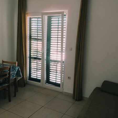 Apartments Andrea ドルヴェニク エクステリア 写真
