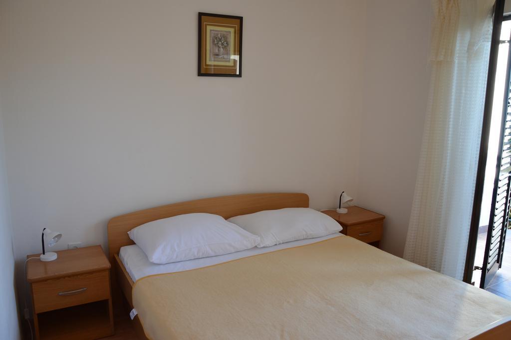 Apartments Andrea ドルヴェニク 部屋 写真