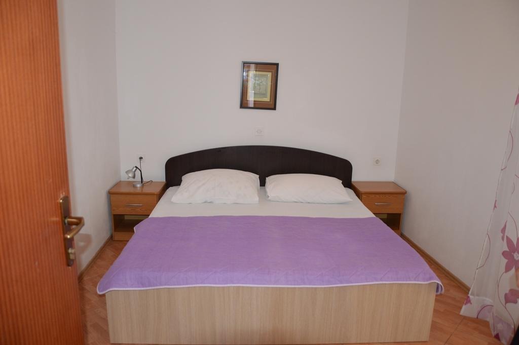 Apartments Andrea ドルヴェニク 部屋 写真