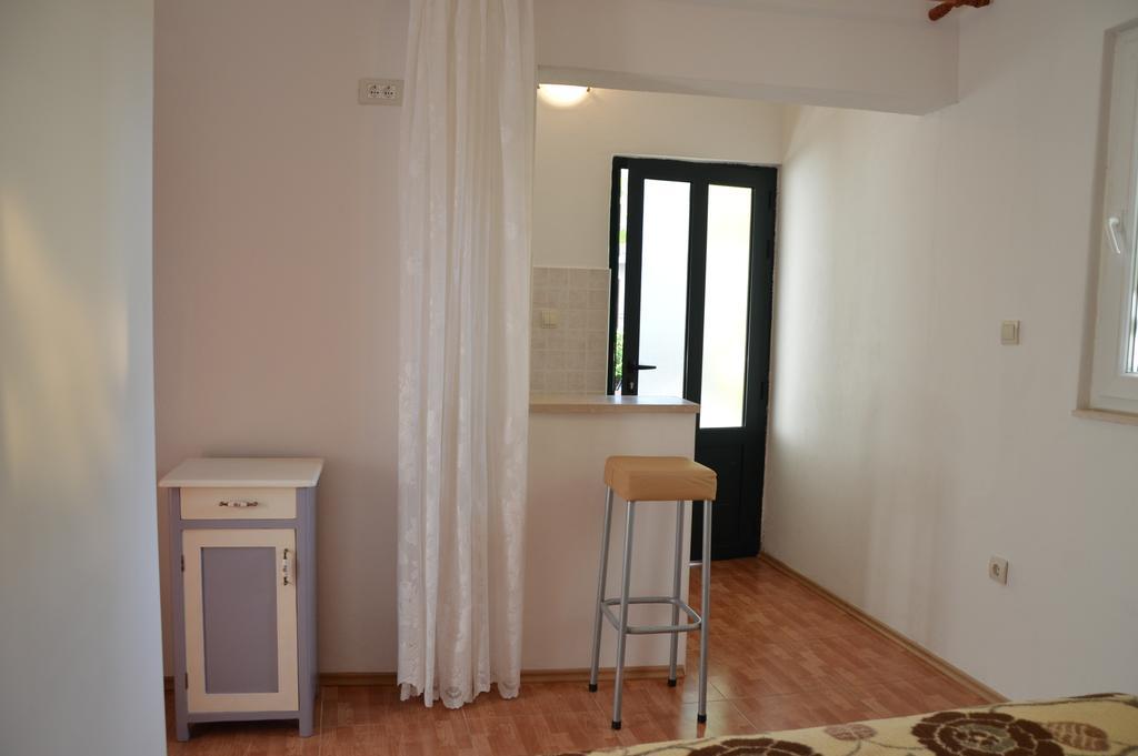 Apartments Andrea ドルヴェニク 部屋 写真