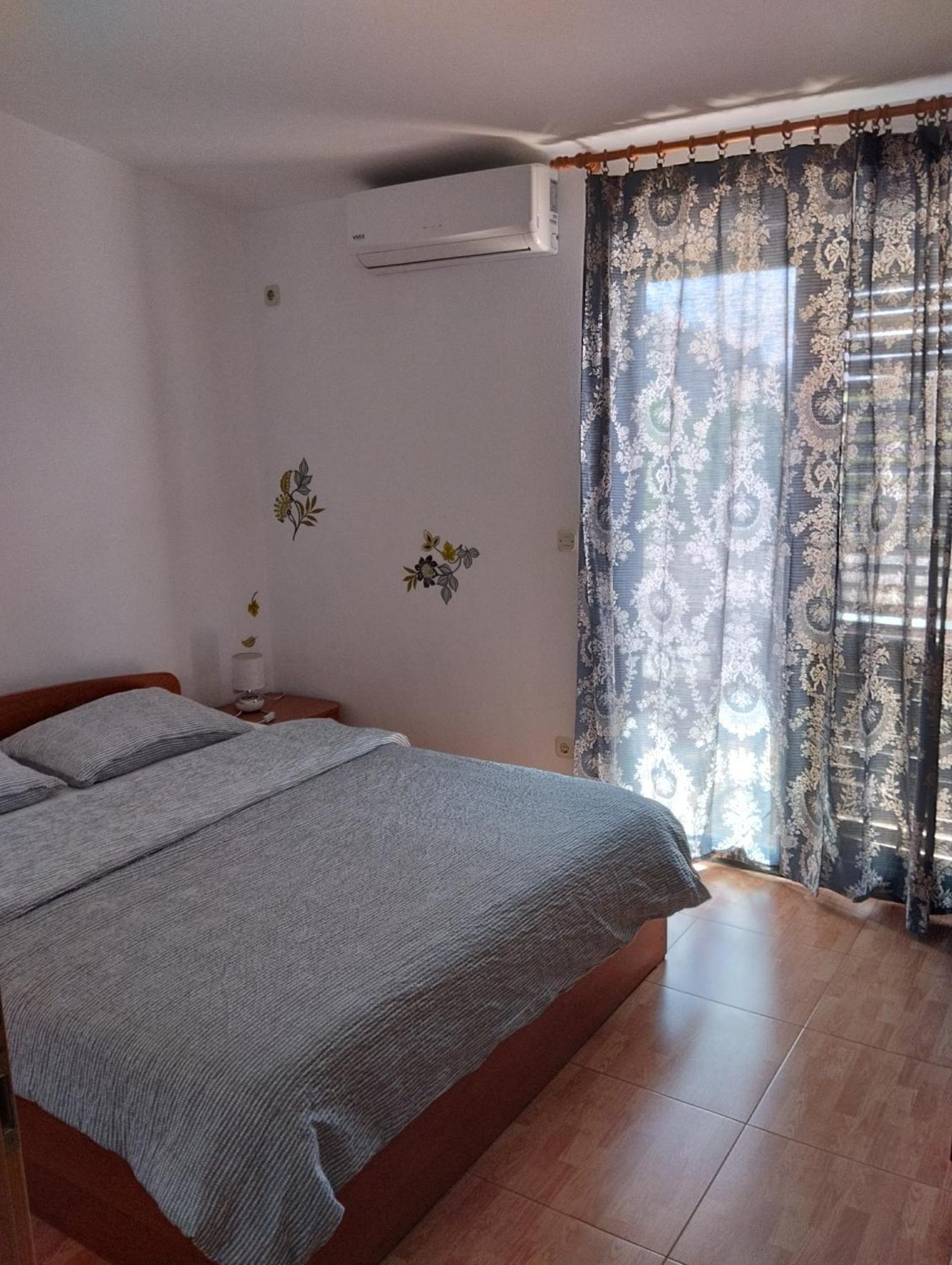 Apartments Andrea ドルヴェニク エクステリア 写真
