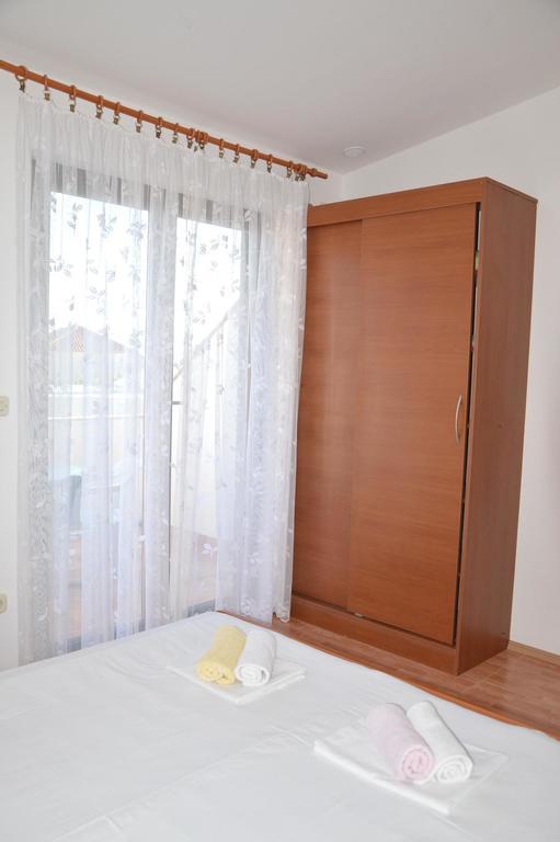 Apartments Andrea ドルヴェニク エクステリア 写真